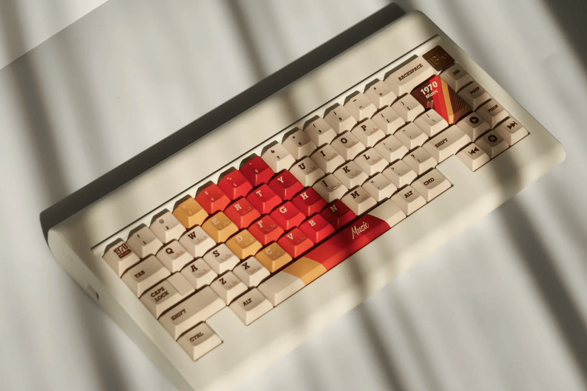 Cool 1970 Theme Retro Vintage Keycap Set