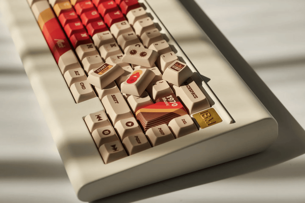Cool 1970 Theme Retro Vintage Keycap Set