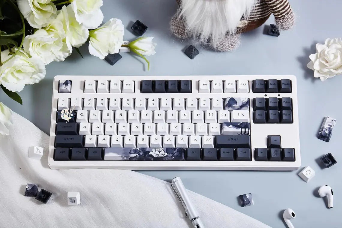Cool Black White Lotus PBT OEM ISO Keycap Set