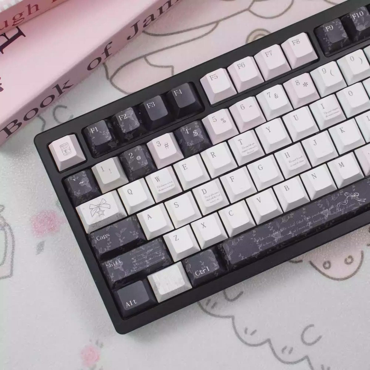 Cute Black Veil Pink Cheeks Keycap Set