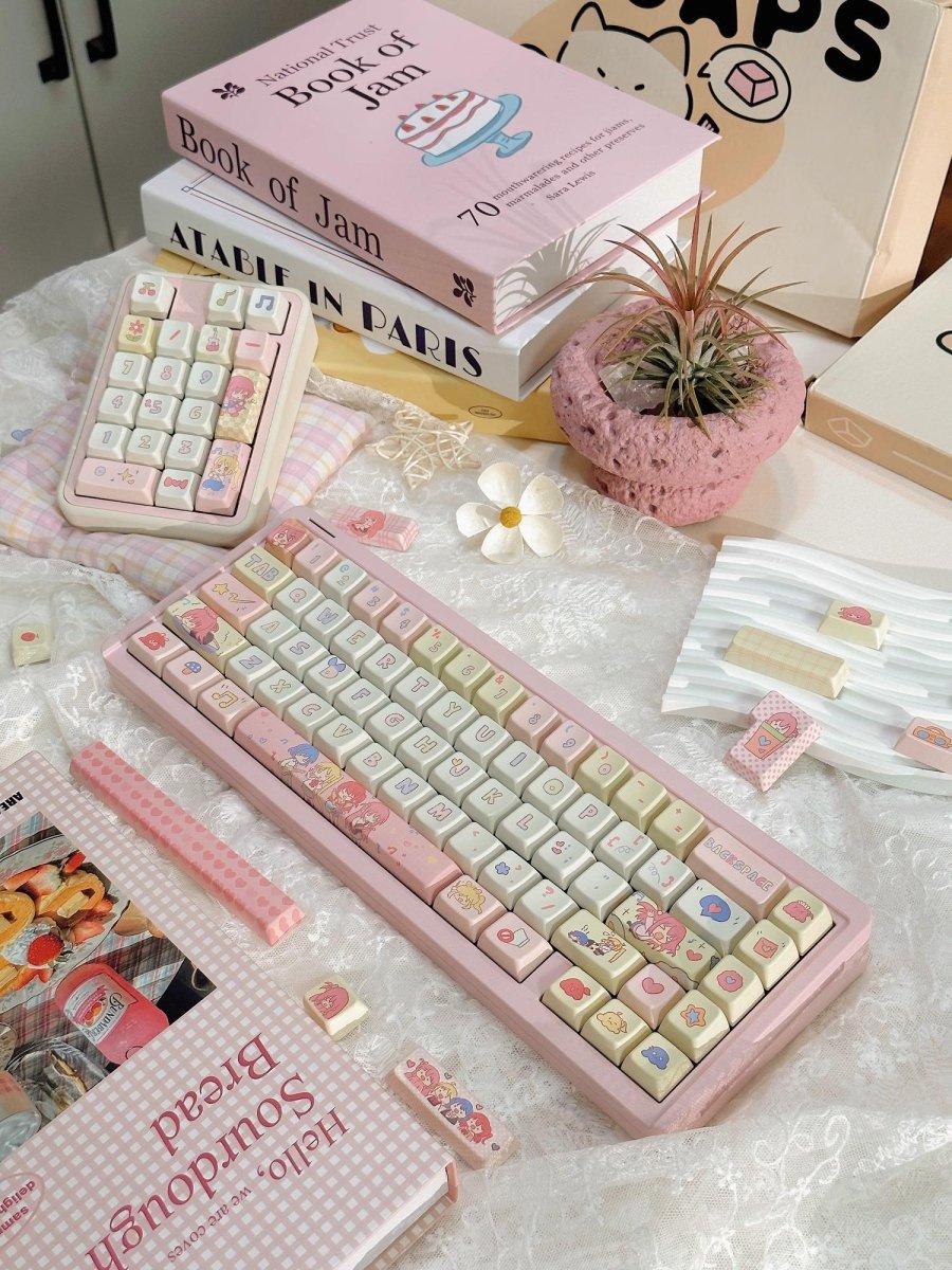 Cute Bocchi the Rock Theme Keycap Set