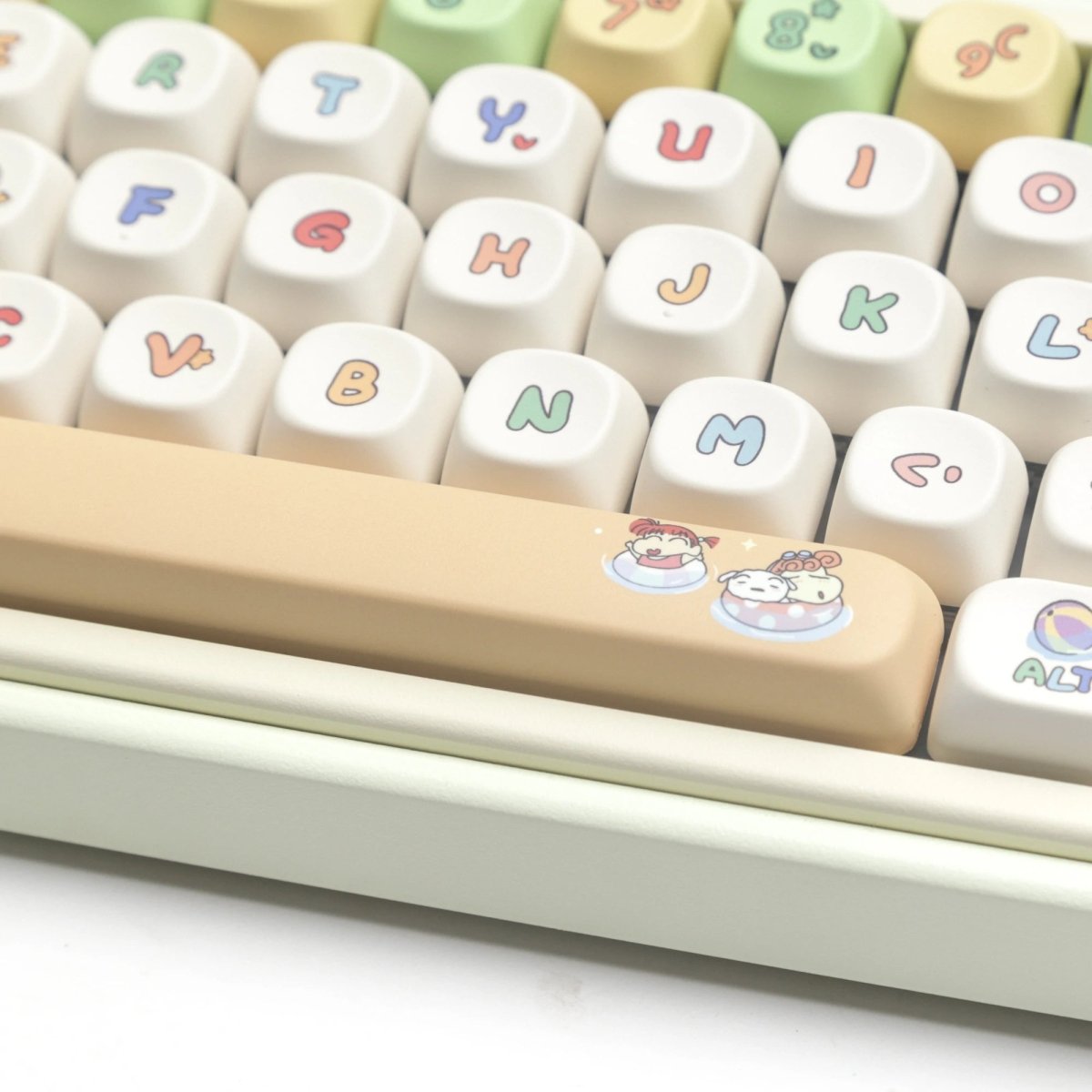 Cute Crayon Shin-Chan Theme Artisan Keycap Set