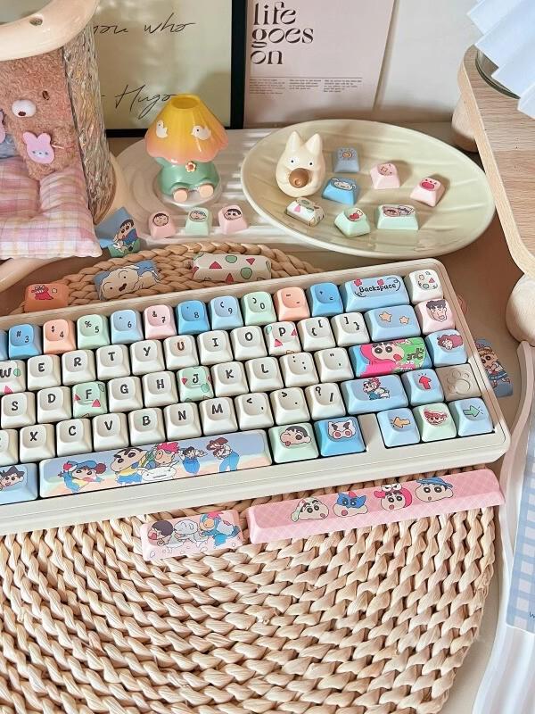 Cute Crayon Shin-Chan Theme Keycap Set