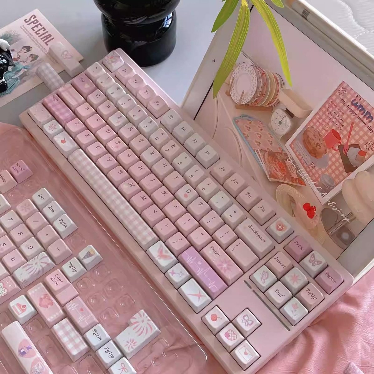 Cute Pink Valentine Day Theme Keycap Set