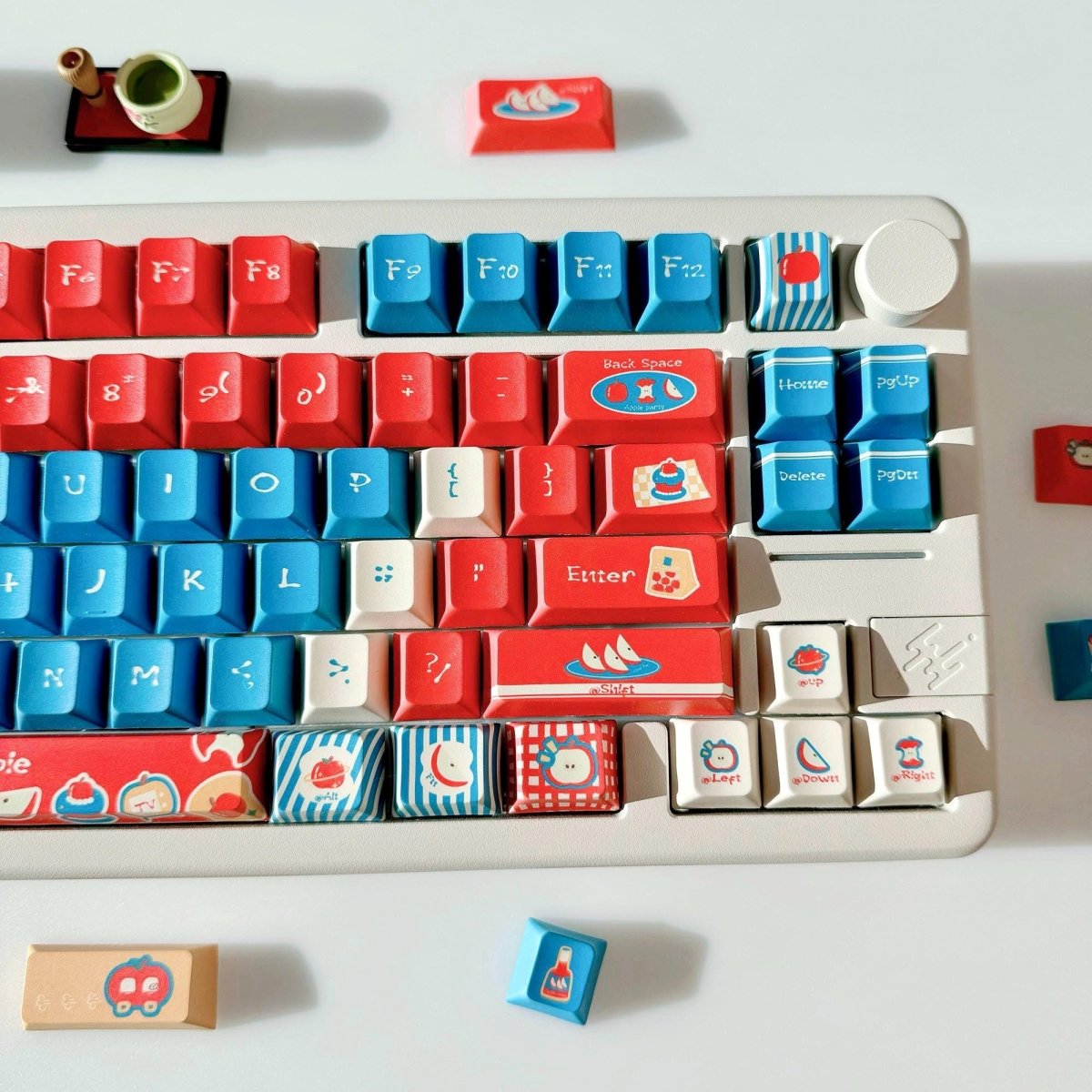 Cute Red Apple Pie Theme Keycap Set