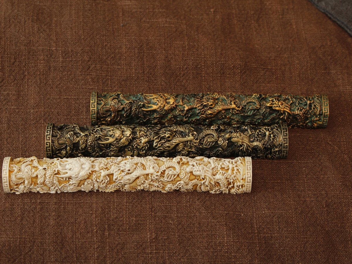 Dragon Pillar Artisan Resin Spacebar - KeyArtisan®