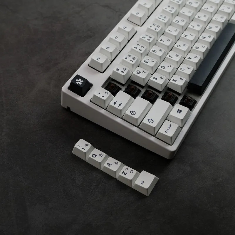 Minimalist Black & White Japanese Keycap Set