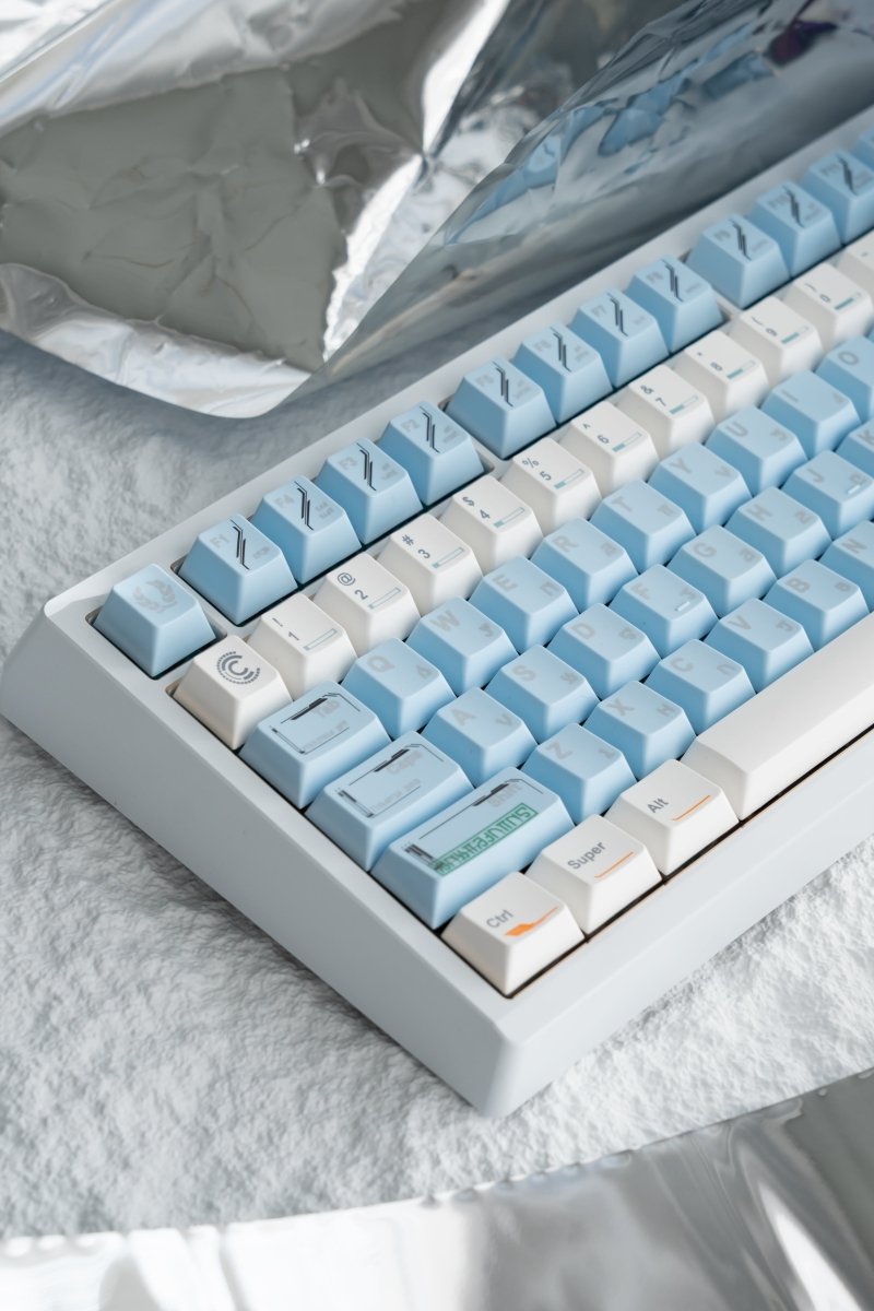 Space Station - Themed Blue Artisan Keycap Set