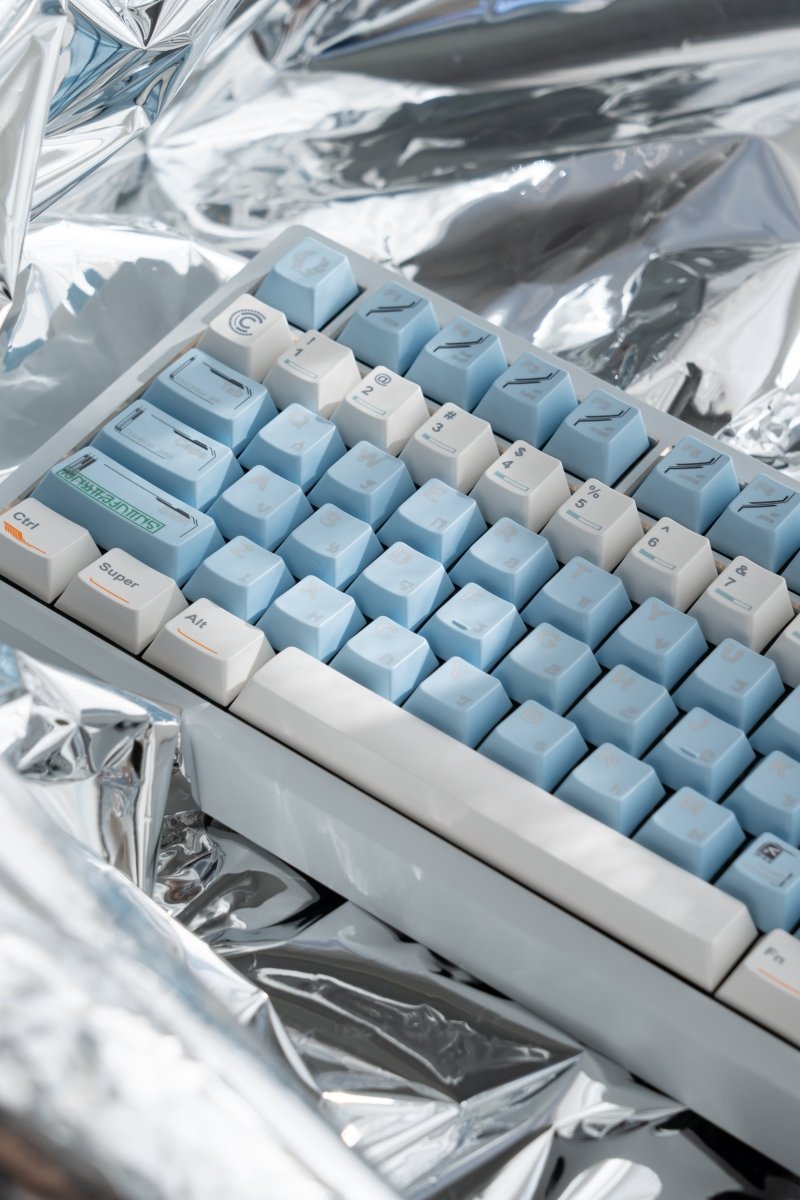 Space Station - Themed Blue Artisan Keycap Set