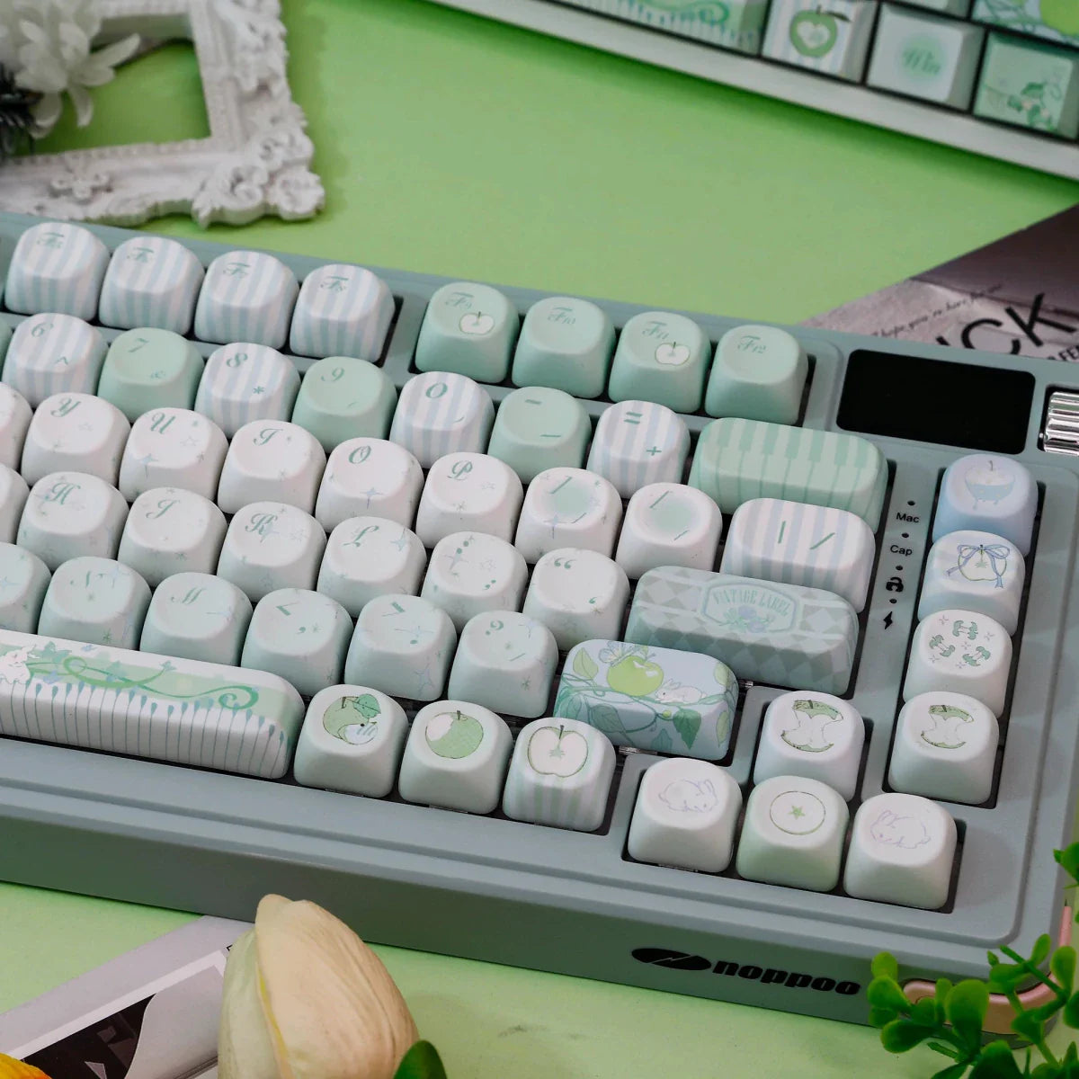 Spring Bunny Orchard Keycap Set