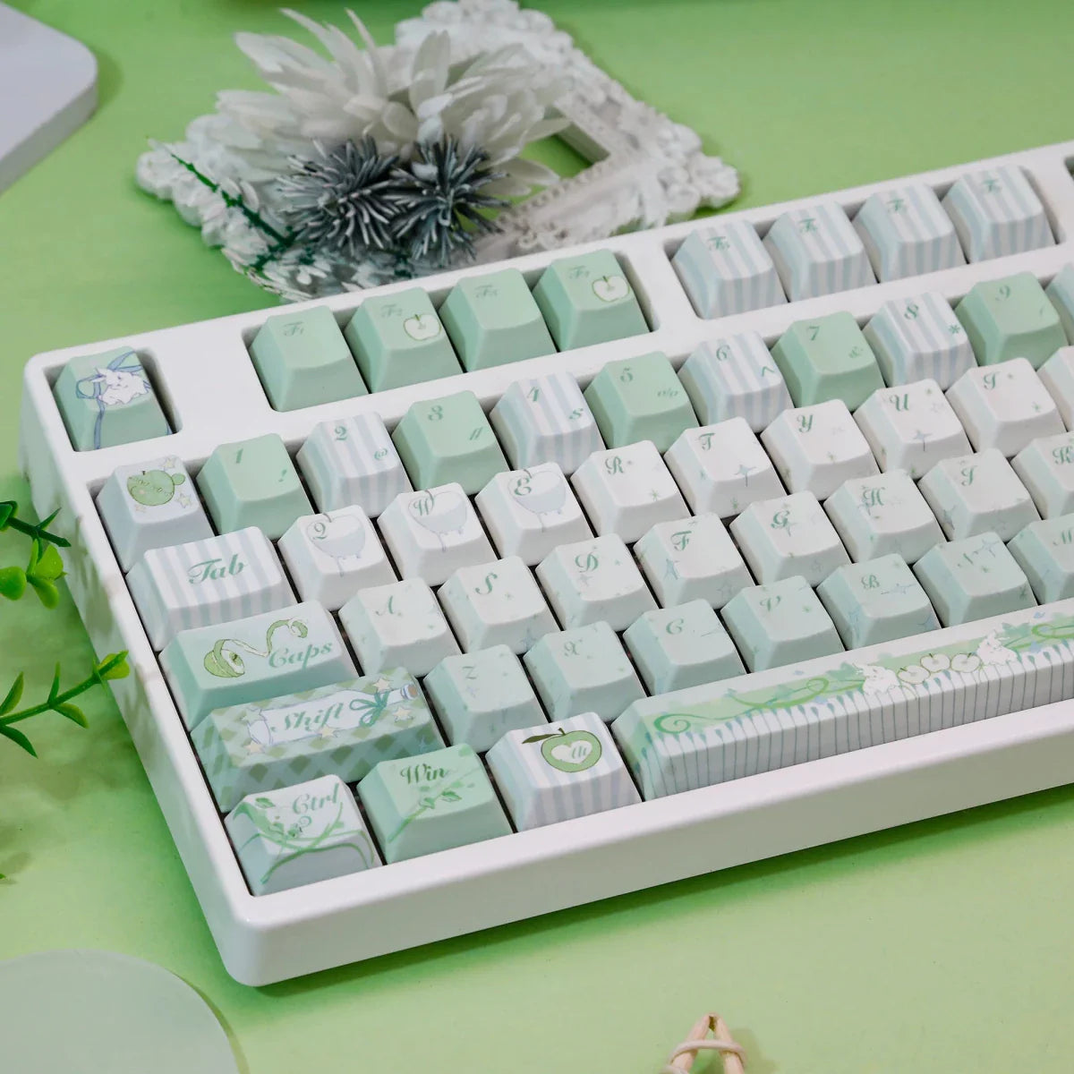 Spring Bunny Orchard Keycap Set